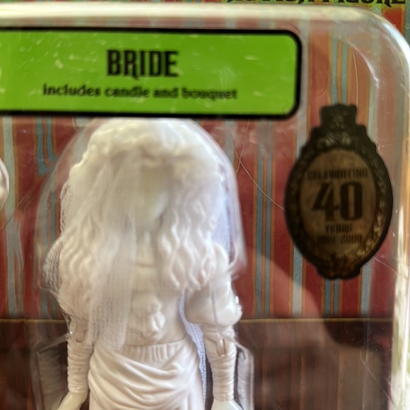 40th Anniversary Edition Haunted Mansion BRIDE 🤍👻 NEw In Package! - Picture 3 of 8